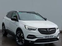 Used Vauxhall Grandland X Design Edition 130 HP (95 kW) 2019 White SUV