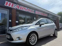 Used Ford Fiesta Titanium 94 HP (69 kW) 2011 Silver Hatchback
