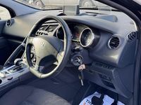 Used Peugeot 3008 2013 Black Hatchback