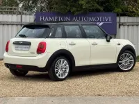 Used Mini Cooper Hatch 136 HP (100 kW) 2016 White Hatchback