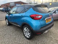 Used Renault Captur Dynamique 90 HP (66 kW) 2015 Blue/black SUV