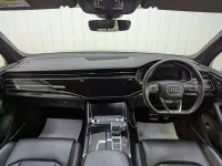Używany Audi Q7 Black Edition 340 KM (250 kW) 2022 Szary SUV