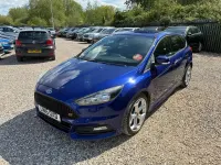 Używany Ford Focus ST 185 KM (136 kW) 2015 Niebieski Hatchback