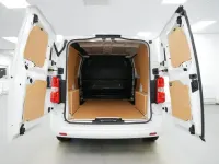 Used Vauxhall Vivaro 120 HP (88 kW) 2023 White MPV
