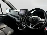 Used Renault Trafic 150 HP (110 kW) 2023 White MPV