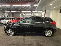 Used Ford Focus Zetec 125 HP (91 kW) 2012 Black Hatchback