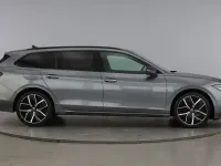 Begagnad VW Passat R-line 150 HK (110 kW) 2025 Grå Kombi