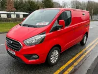 Used Ford Transit Custom Limited 130 HP (95 kW) 2021 Red Van