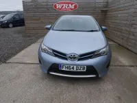 Used Toyota Auris Active 90 HP (66 kW) 2014 Blue Hatchback