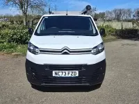 Begagnad Citroën Dispatch 2024 Vit Minibuss