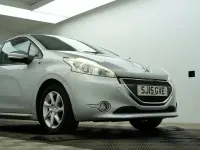 Used Peugeot 208 Style 68 HP (50 kW) 2015 Silver Hatchback