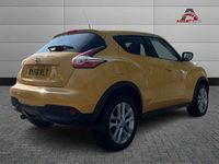 Used Nissan Juke N-Connecta 110 HP (80 kW) 2016 Yellow SUV