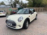Used Mini Cooper 2018 White Hatchback