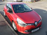 Used Renault Clio IV Dynamique 2016 Red Hatchback