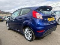 Usado Ford Fiesta Zetec 125 HP (91 kW) 2016 Azul Citadino