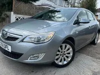 Used Vauxhall Astra 2011 Silver Hatchback