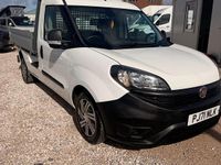 Begagnad Fiat Doblò 103 HK (75 kW) 2021 Vit Minibuss