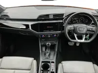 Używany Audi Q3 Black Edition 245 KM (180 kW) 2024 Pomarańczowy SUV