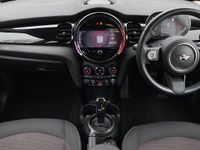 Used Mini Cooper Classic 134 HP (98 kW) 2023 Silver Hatchback