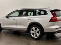 Used Volvo V60 CC 190 HP (139 kW) 2019 Silver Estate