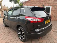 Used Nissan Qashqai Tekna 130 HP (95 kW) 2016 Black SUV
