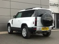 Używany Land Rover Defender S 350 KM (257 kW) 2025 Biały SUV