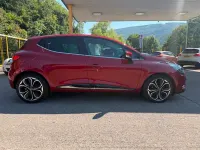 Used Renault Clio Iconic 90 HP (66 kW) 2019 Red Hatchback