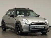 Begagnad Mini Cooper Classic 136 HK (100 kW) 2023 Silver Halvkombi