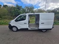 Used Vauxhall Vivaro 90 HP (66 kW) 2014 White MPV