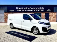Used Vauxhall Vivaro 145 HP (106 kW) 2023 White MPV