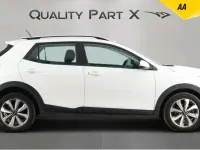 Used Kia Stonic 99 HP (72 kW) 2021 White SUV