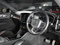 Used Volvo XC40 R-Design 190 HP (139 kW) 2019 Red SUV