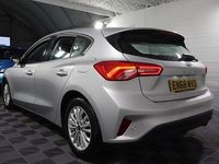 Used Ford Focus Titanium 120 HP (88 kW) 2019 Silver Hatchback