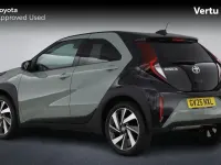 Used Toyota Aygo X 72 HP (52 kW) 2025 Tarragon bitone (metallic paint) SUV