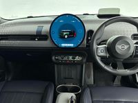 Used Mini Cooper Hatch 154 HP (113 kW) 2024 Green Hatchback