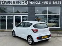 Used Hyundai i10 SE 87 HP (63 kW) 2018 White Hatchback
