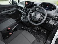 Used Peugeot Partner 131 HP (96 kW) 2026 White MPV