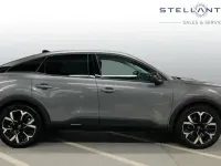 Begagnad Citroën e-C4 113 kW (154 HK) 2025 Grå Halvkombi