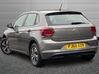 Used VW Polo SE 95 HP (69 kW) 2018 Limestone grey Hatchback