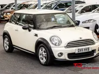 Begagnad Mini ONE Hatch 98 HK (72 kW) 2011 Vit Halvkombi