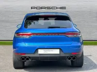 Used Porsche Macan 242 HP (177 kW) 2020 Sapphire blue SUV