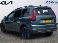 Used Dacia Jogger Extreme 110 HP (80 kW) 2024 Green MPV