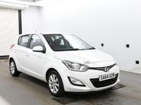 Used Hyundai i20 Active 85 HP (62 kW) 2014 White Hatchback