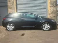 Used Vauxhall Astra GTC SRi 140 HP (102 kW) 2013 Black Hatchback
