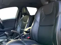 Begagnad Volvo V40 R-Design 122 HK (89 kW) 2019 Halvkombi