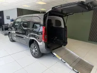 Used Citroën Berlingo Feel 101 HP (74 kW) 2019 Black MPV