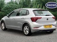 Usado VW Polo Style 95 HP (69 kW) 2023 Prateado Citadino