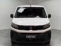 Used Vauxhall Combo S 101 HP (74 kW) 2024 White MPV