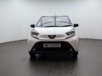 Used Toyota Aygo X 72 HP (52 kW) 2024 White SUV
