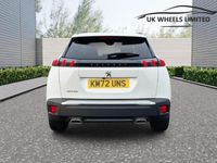 Begagnad Peugeot 2008 Allure+ 2022 Vit SUV
